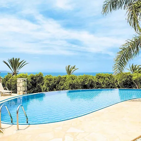 Stavroulla Villa